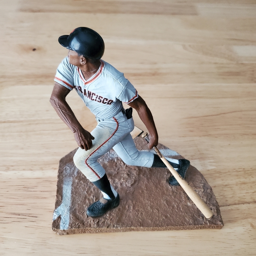 MLB Willie Mays Statue With Bat 2005 San Francisco Giants